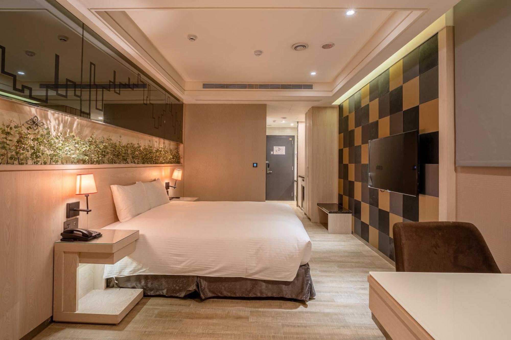 Guide Hotel Taichung Ziyou Exteriér fotografie