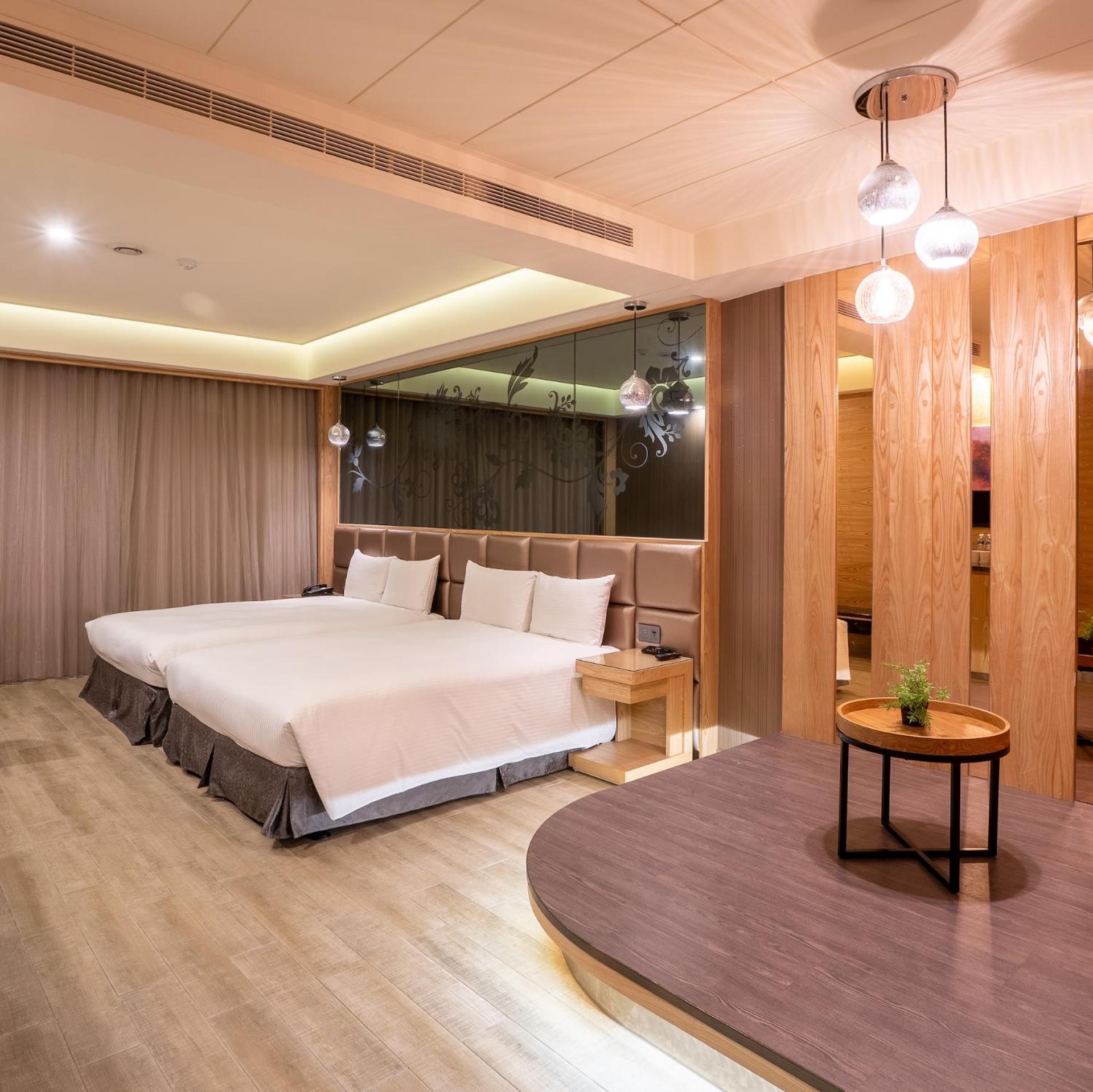 Guide Hotel Taichung Ziyou Exteriér fotografie